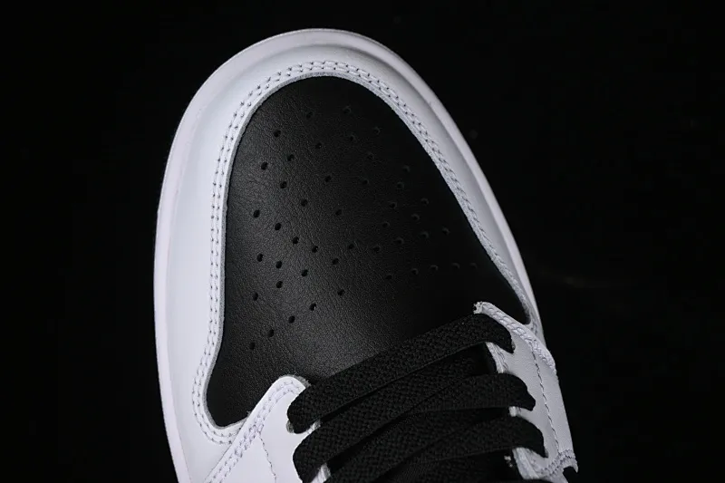 All categories Air Jordan Jordan series basketball shoes Air Jordan 1 Low G version pure original Air Jordan 1 Low AJ1 Joe 1 black and white gold hook low-top cultural basketball shoes 553558-172